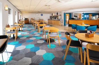 Holiday Inn Express Gloucester - South, An Ihg Hotel