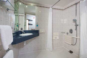 Holiday Inn Express Gloucester - South, An Ihg Hotel