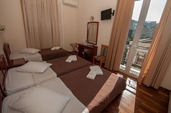 Cecil Hotel