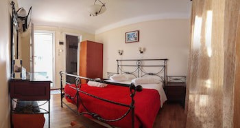 Cecil Hotel