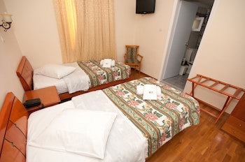 Cecil Hotel