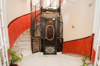 Cecil Hotel