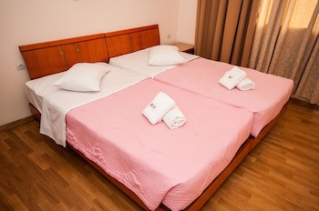 Cecil Hotel