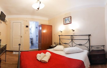 Cecil Hotel