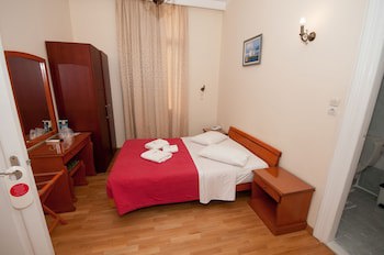 Cecil Hotel