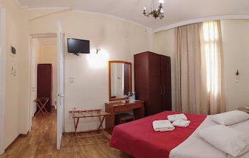 Cecil Hotel