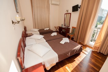 Cecil Hotel