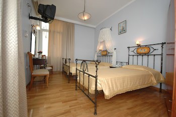 Cecil Hotel