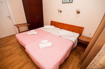 Cecil Hotel
