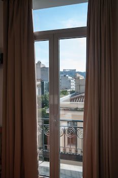 Cecil Hotel