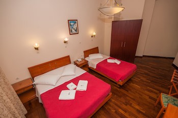 Cecil Hotel