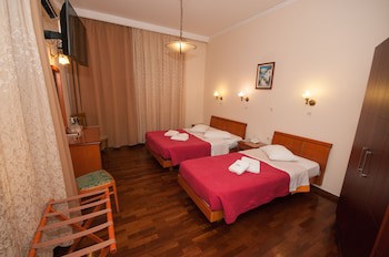 Cecil Hotel
