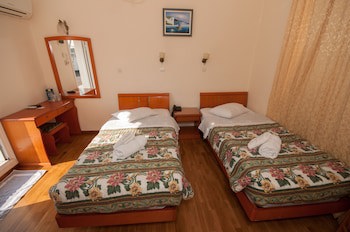 Cecil Hotel