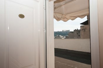 Cecil Hotel