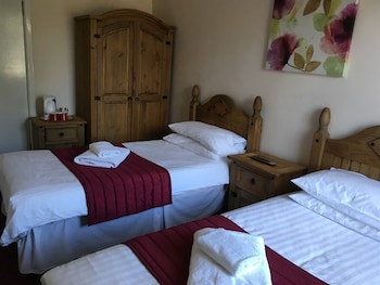 Novar Arms Hotel