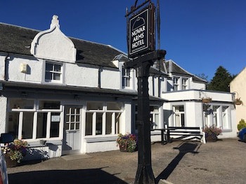 Novar Arms Hotel