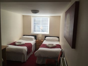 Novar Arms Hotel