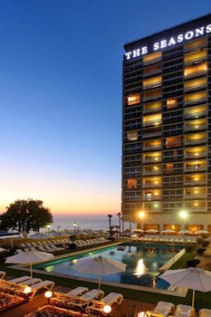 Seasons Hotel - Resort On The Beach