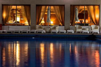 Seasons Hotel - Resort On The Beach