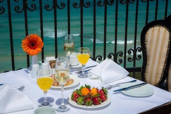 Seasons Hotel - Resort On The Beach