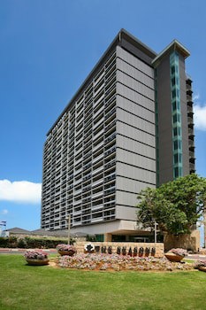 Seasons Hotel - Resort On The Beach