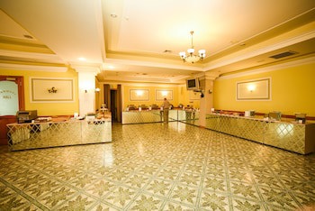 Tourist Hotel