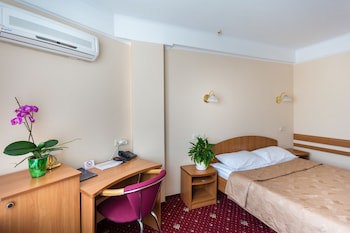 Tourist Hotel