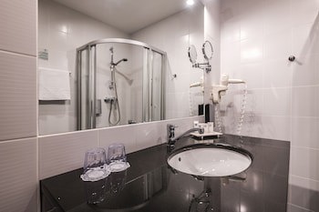 Liva Hotel
