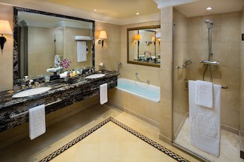 Intercontinental Phoenicia Beirut, An Ihg Hotel