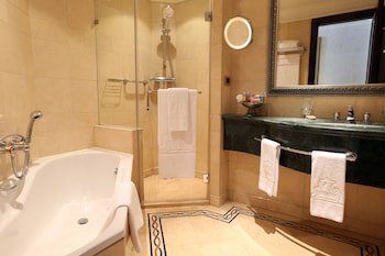 Intercontinental Phoenicia Beirut, An Ihg Hotel