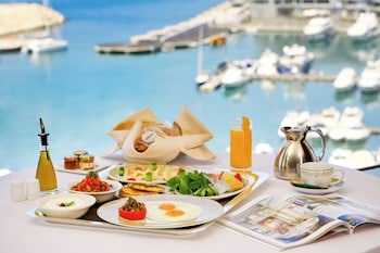 Intercontinental Phoenicia Beirut, An Ihg Hotel