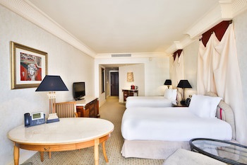 Intercontinental Phoenicia Beirut, An Ihg Hotel