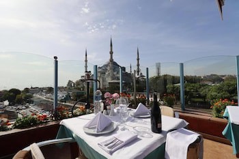 Blue House Hotel