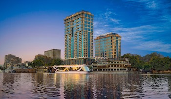 Four Seasons Hotel Cairo At First Residence