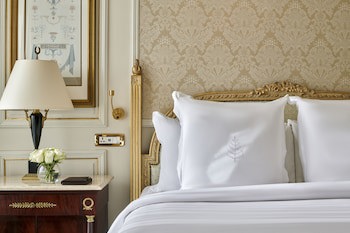 Four Seasons Hotel Cairo At First Residence