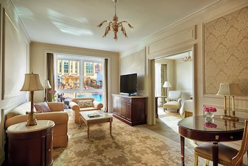 Four Seasons Hotel Cairo At First Residence