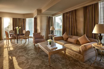 Four Seasons Hotel Cairo At First Residence