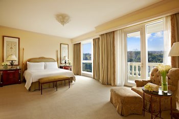 Four Seasons Hotel Cairo At First Residence