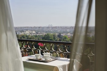 Four Seasons Hotel Cairo At First Residence
