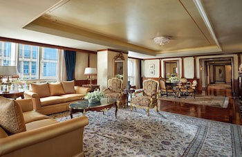 Four Seasons Hotel Cairo At First Residence