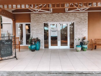 Divi Little Bay Beach Resort
