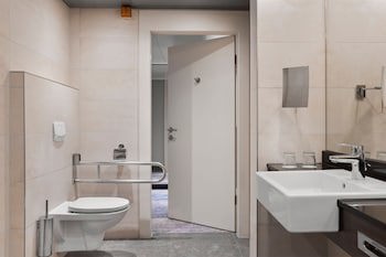 Courtyard By Marriott Linz