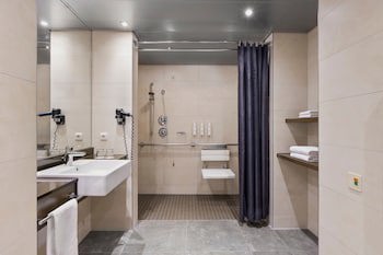 Courtyard By Marriott Linz