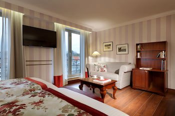 Eurostars Montgomery
