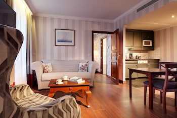 Eurostars Montgomery