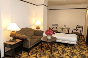 Mardhiyyah Hotel And Suites