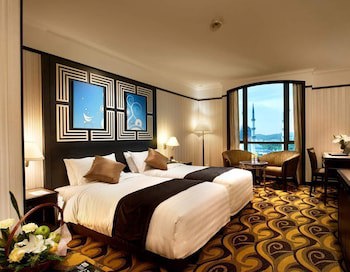 Mardhiyyah Hotel And Suites