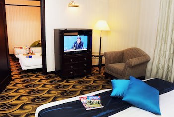 Mardhiyyah Hotel And Suites