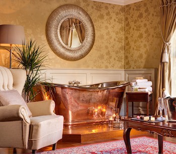 Ballygarry Estate Hotel & Spa