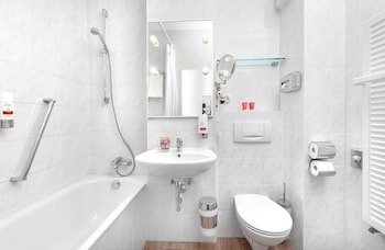 Leonardo Hotel Munich City North fotoğrafı